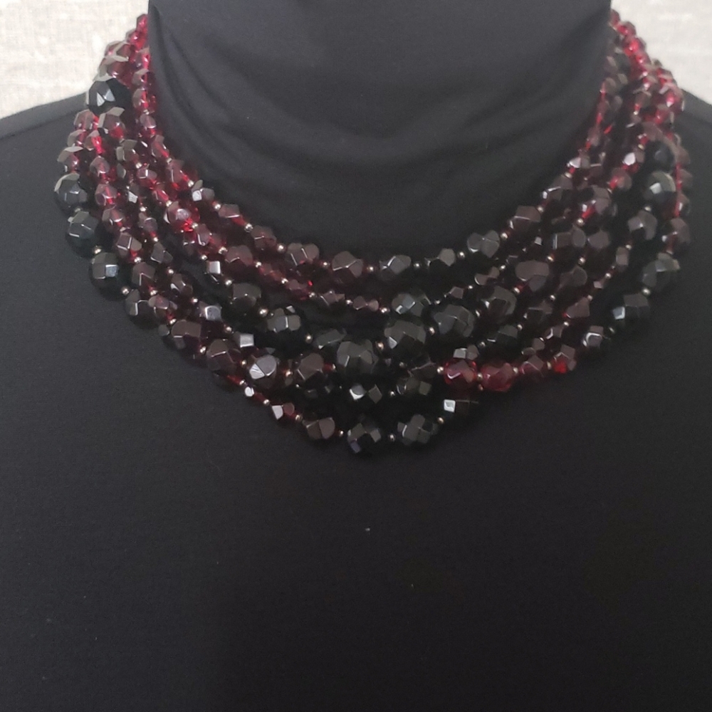 NWT - White House | Black Market necklace